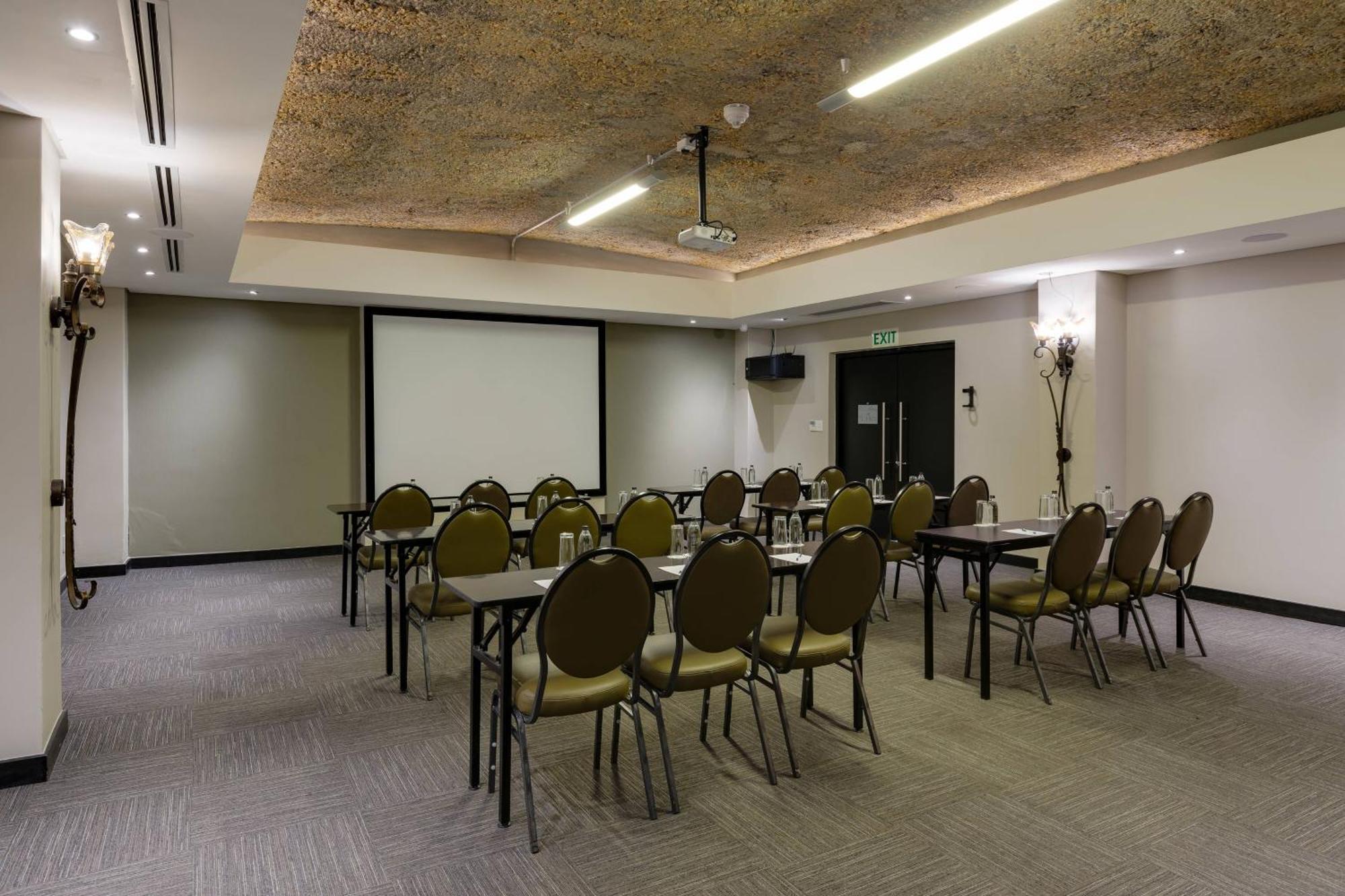 Protea Hotel By Marriott Cape Town Durbanville Bellville Eksteriør bilde