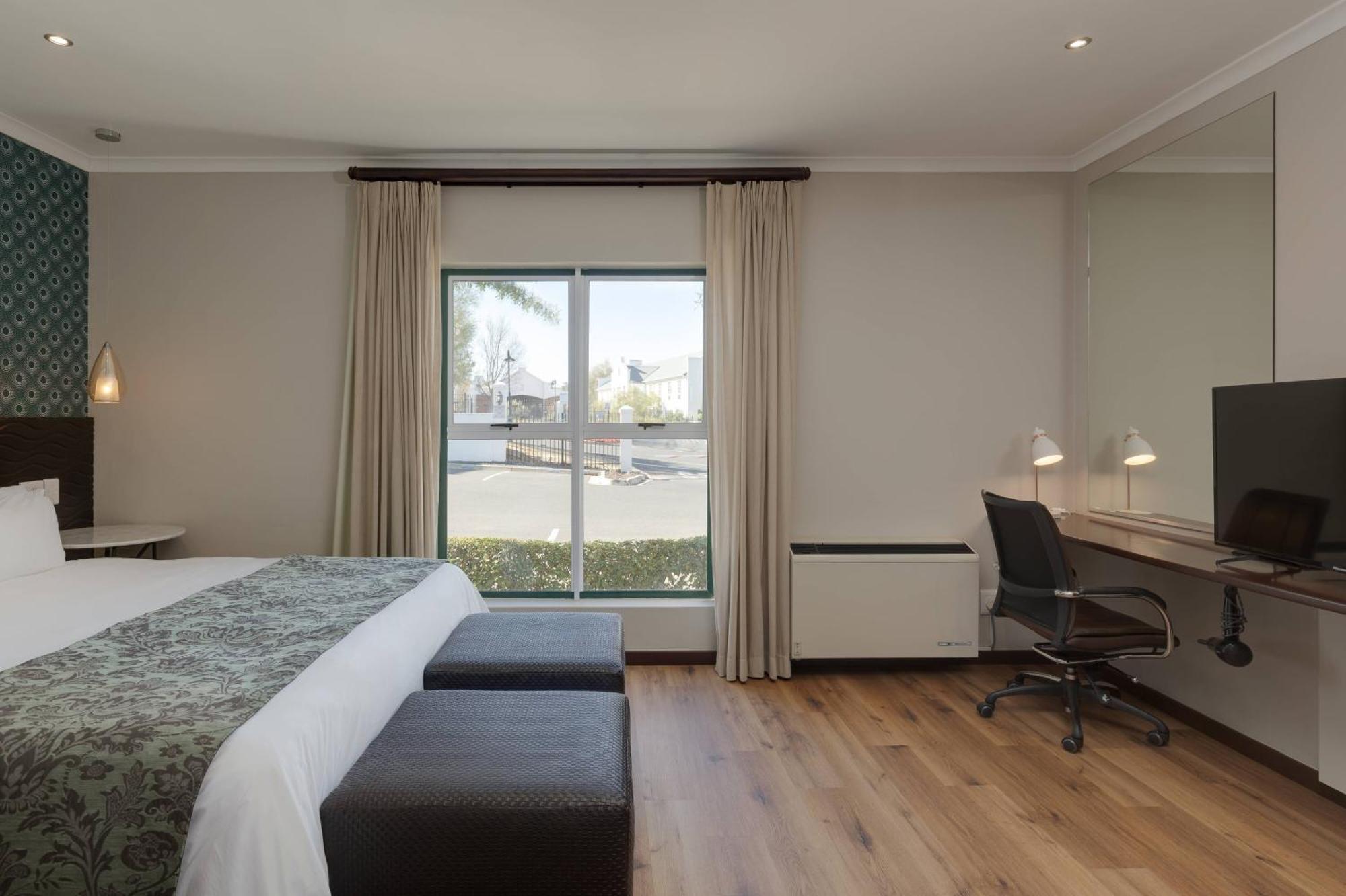 Protea Hotel By Marriott Cape Town Durbanville Bellville Eksteriør bilde