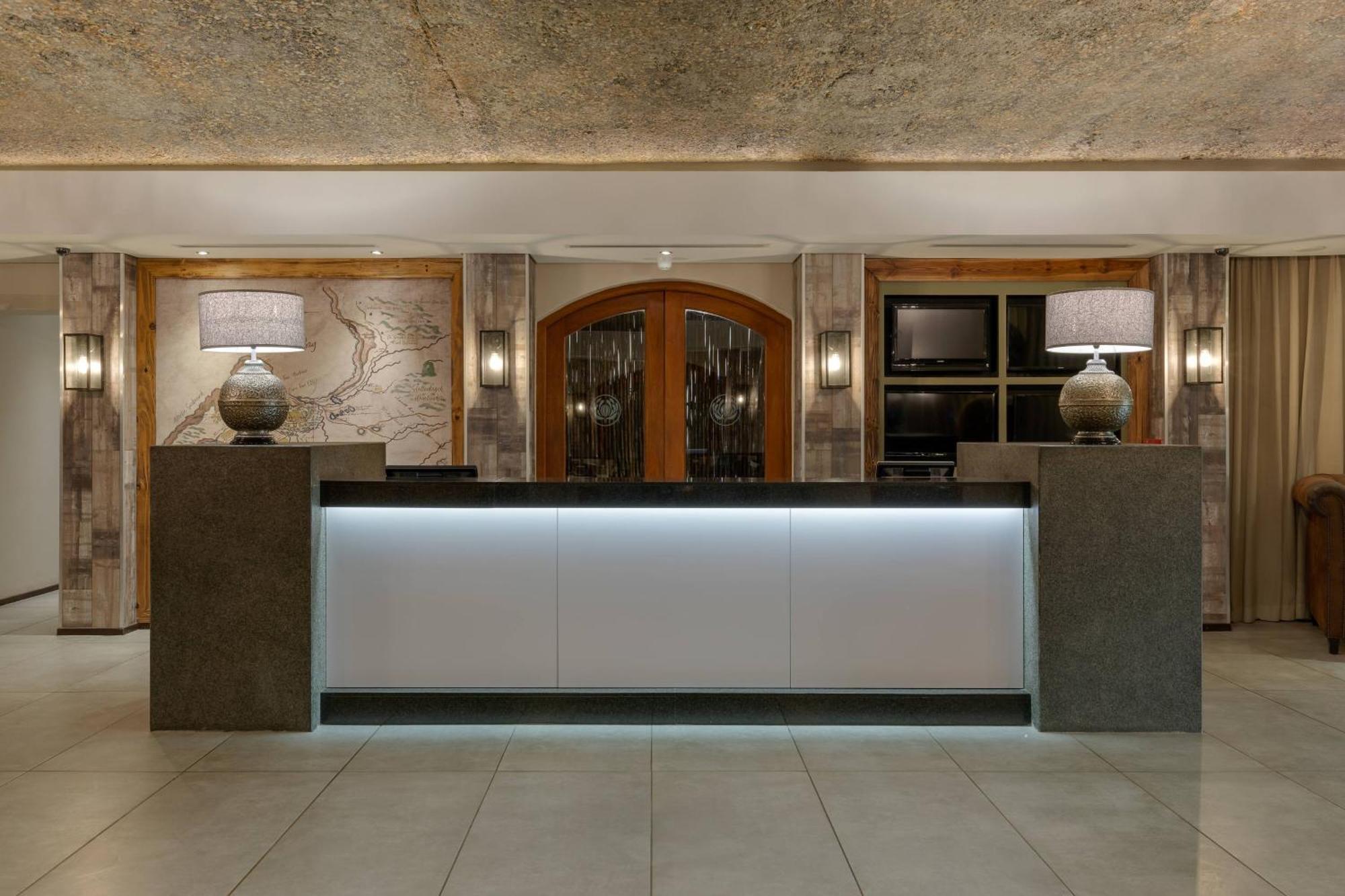 Protea Hotel By Marriott Cape Town Durbanville Bellville Eksteriør bilde